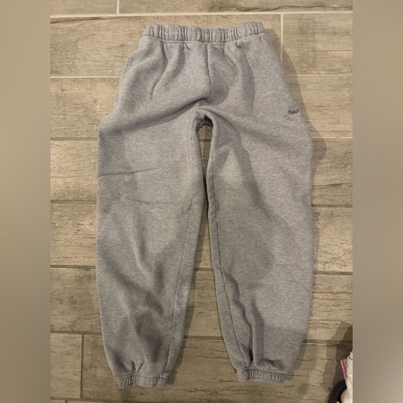 Gray Aritzia women’s Sweatpants XXS - Picture 1 of 2